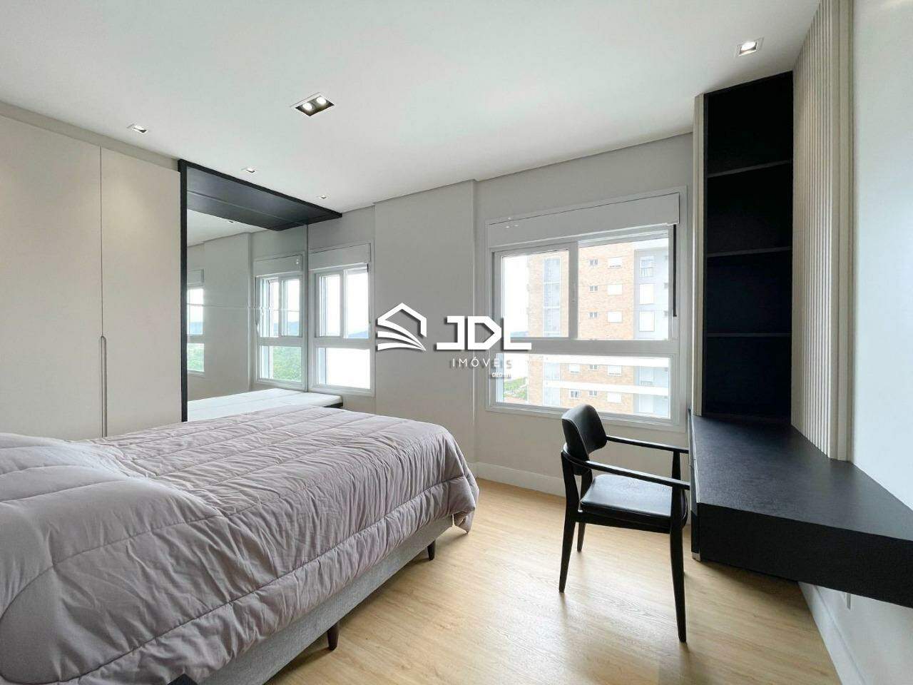 Apartamento à venda no bairro Centro: 