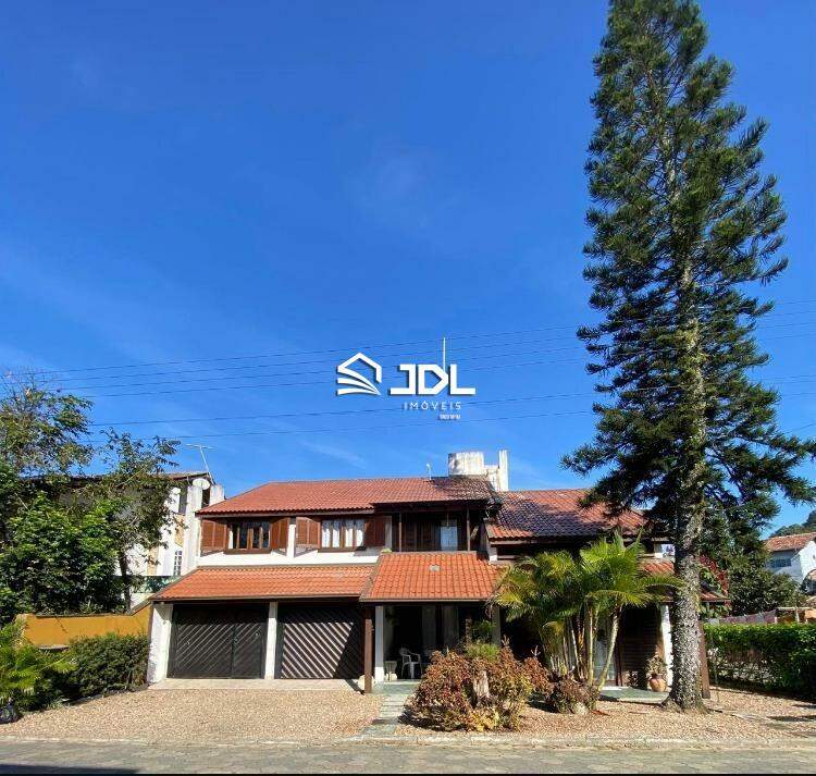 Casa à venda no bairro Centro: 