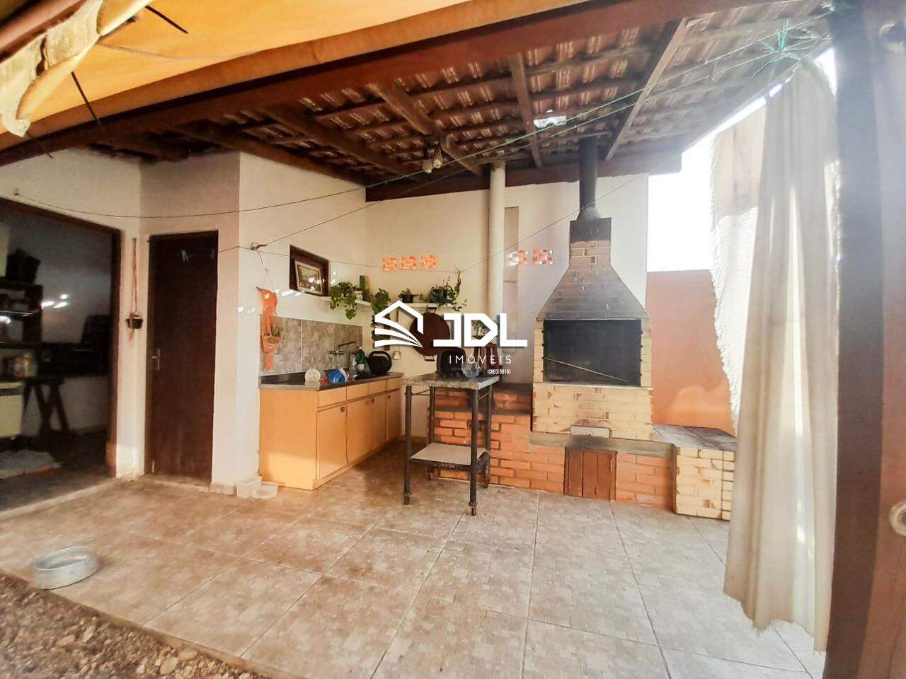 Casa à venda no bairro Centro: 