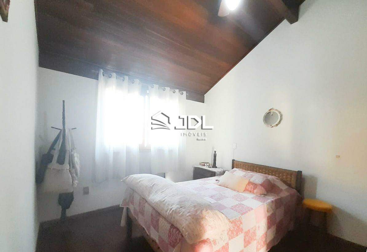 Casa à venda no bairro Centro: 