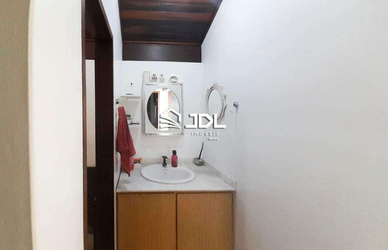Casa à venda no bairro Centro: 