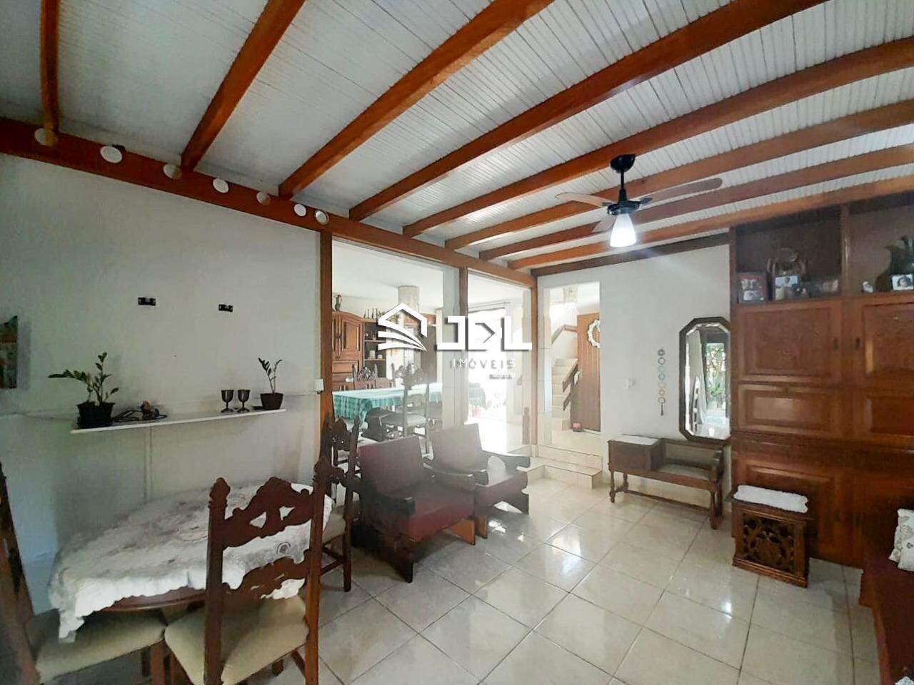 Casa à venda no bairro Centro: 