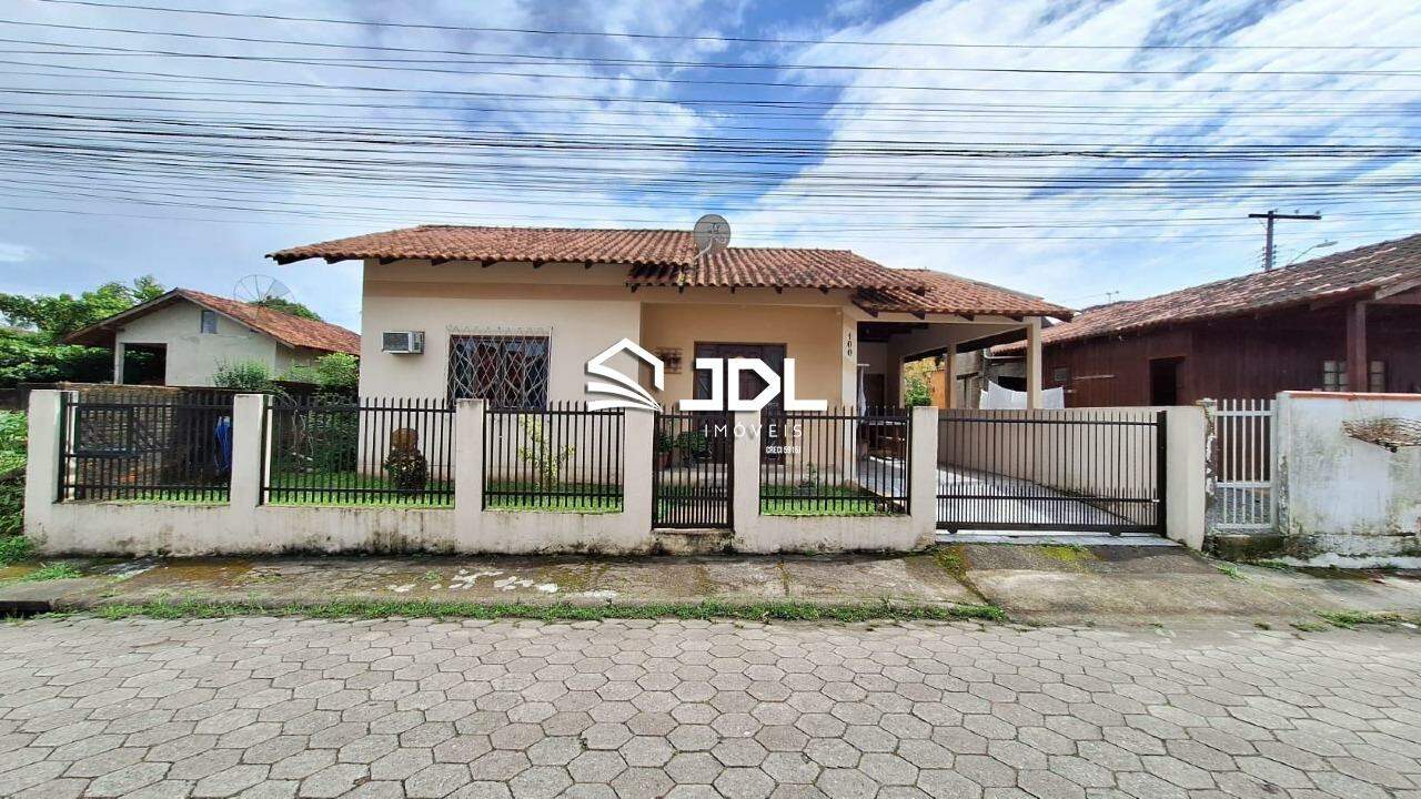 Casa à venda no bairro Centro: 