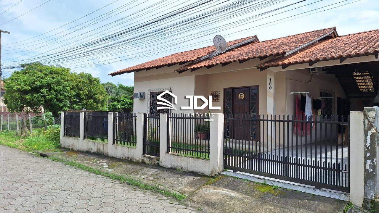 Casa à venda no bairro Centro: 