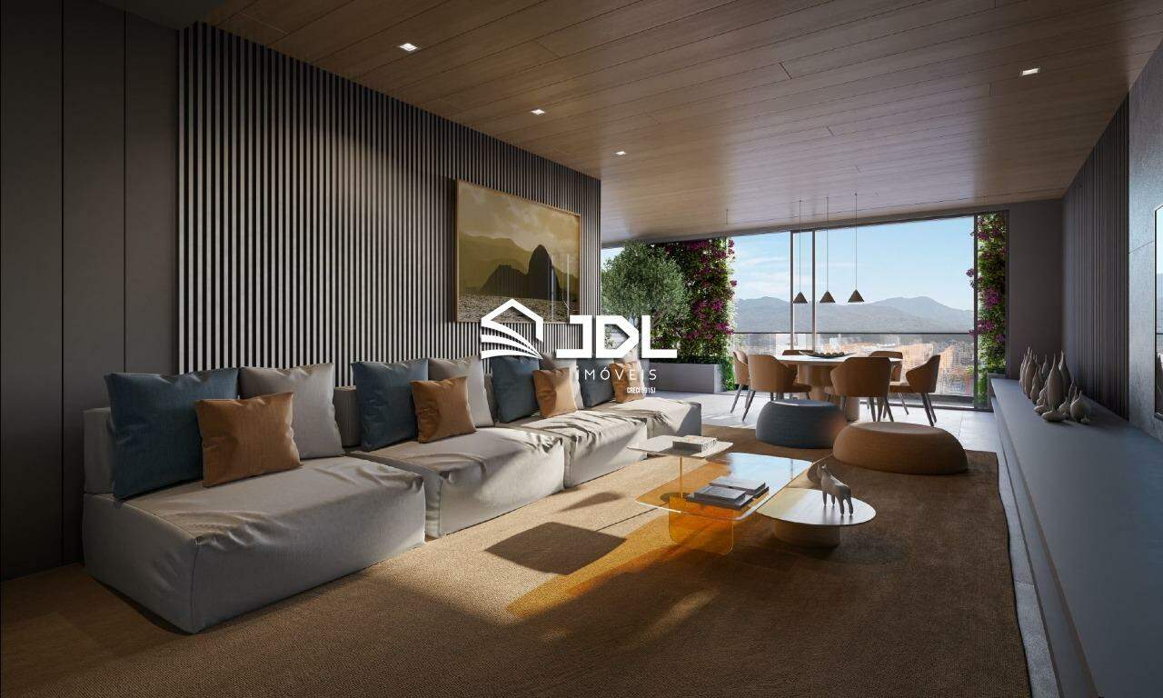 Apartamento à venda no bairro Meia Praia: 
