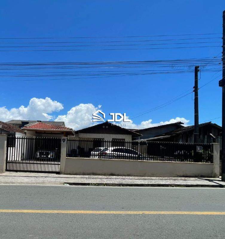Terreno à venda no bairro Centro: 
