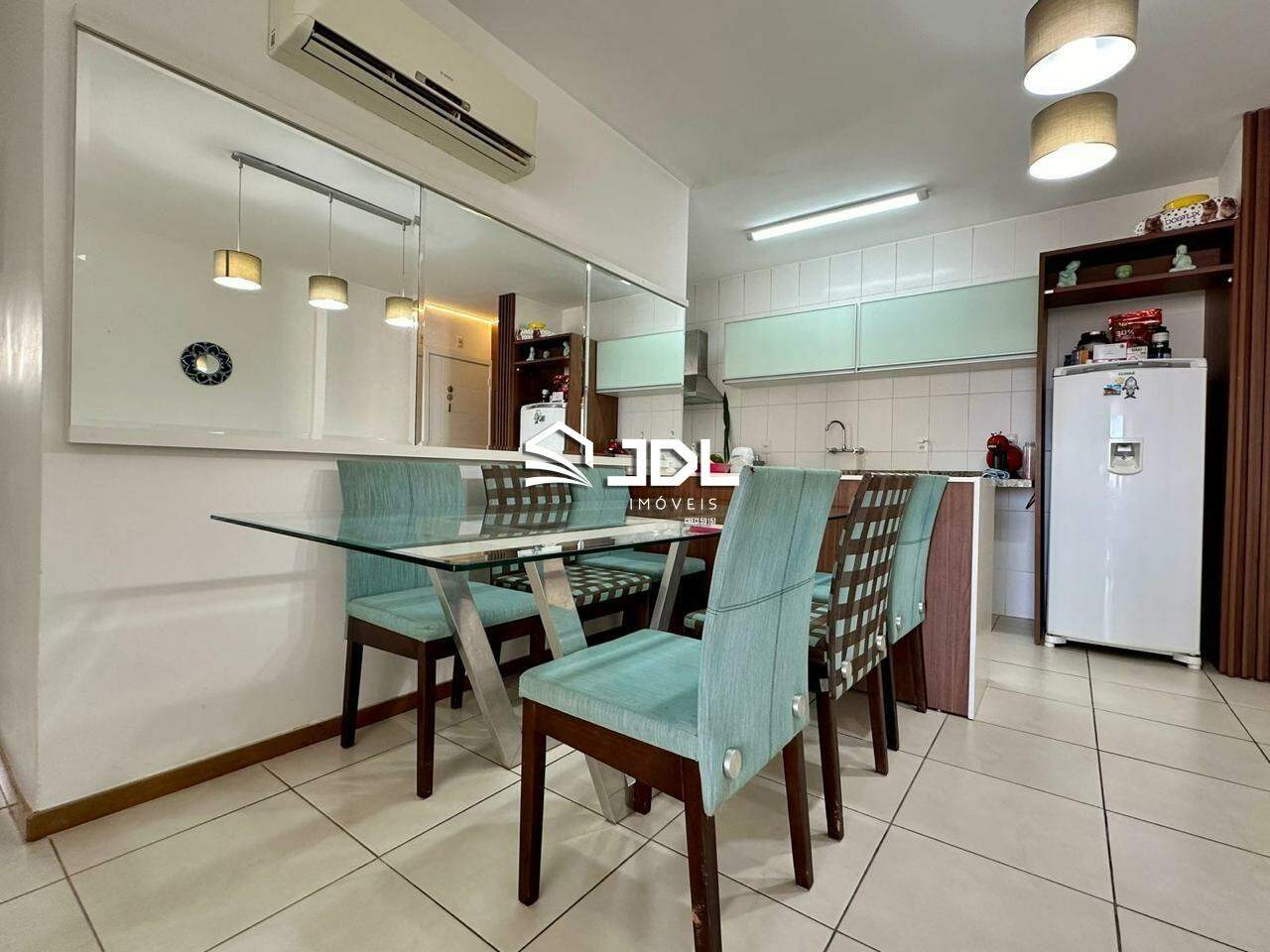 Apartamento à venda no bairro Centro: 