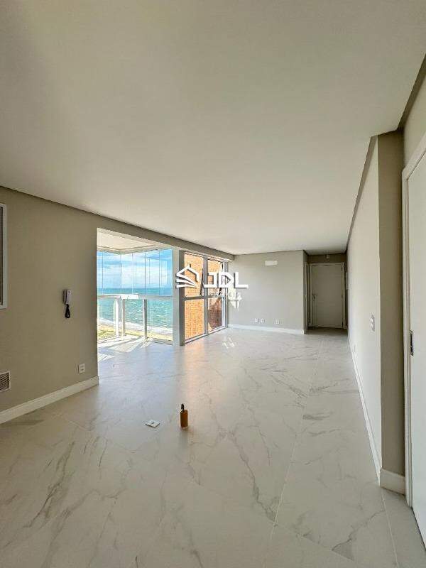 Apartamento à venda no bairro Centro: 