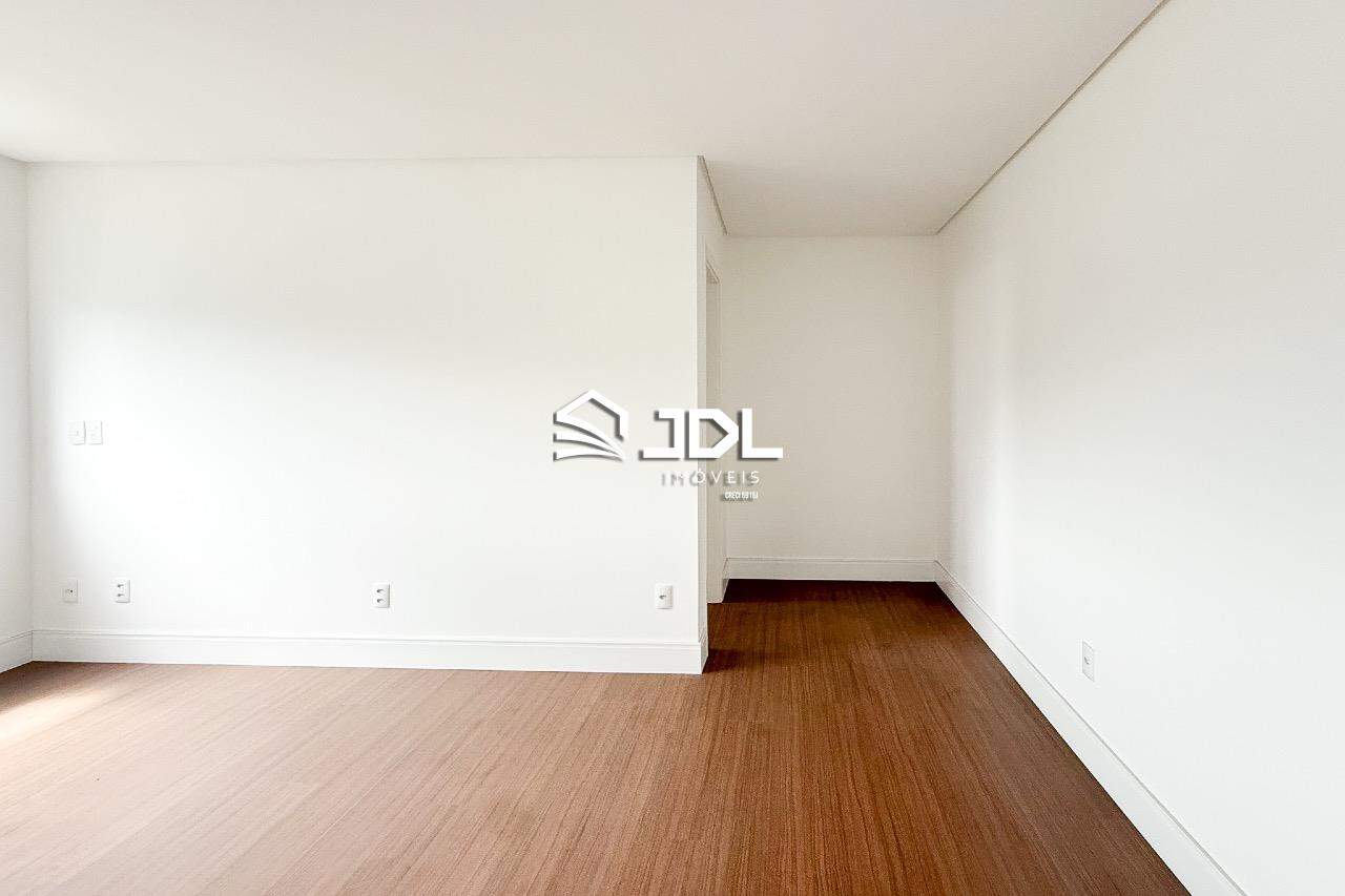 Apartamento à venda no bairro Ponta Aguda: 