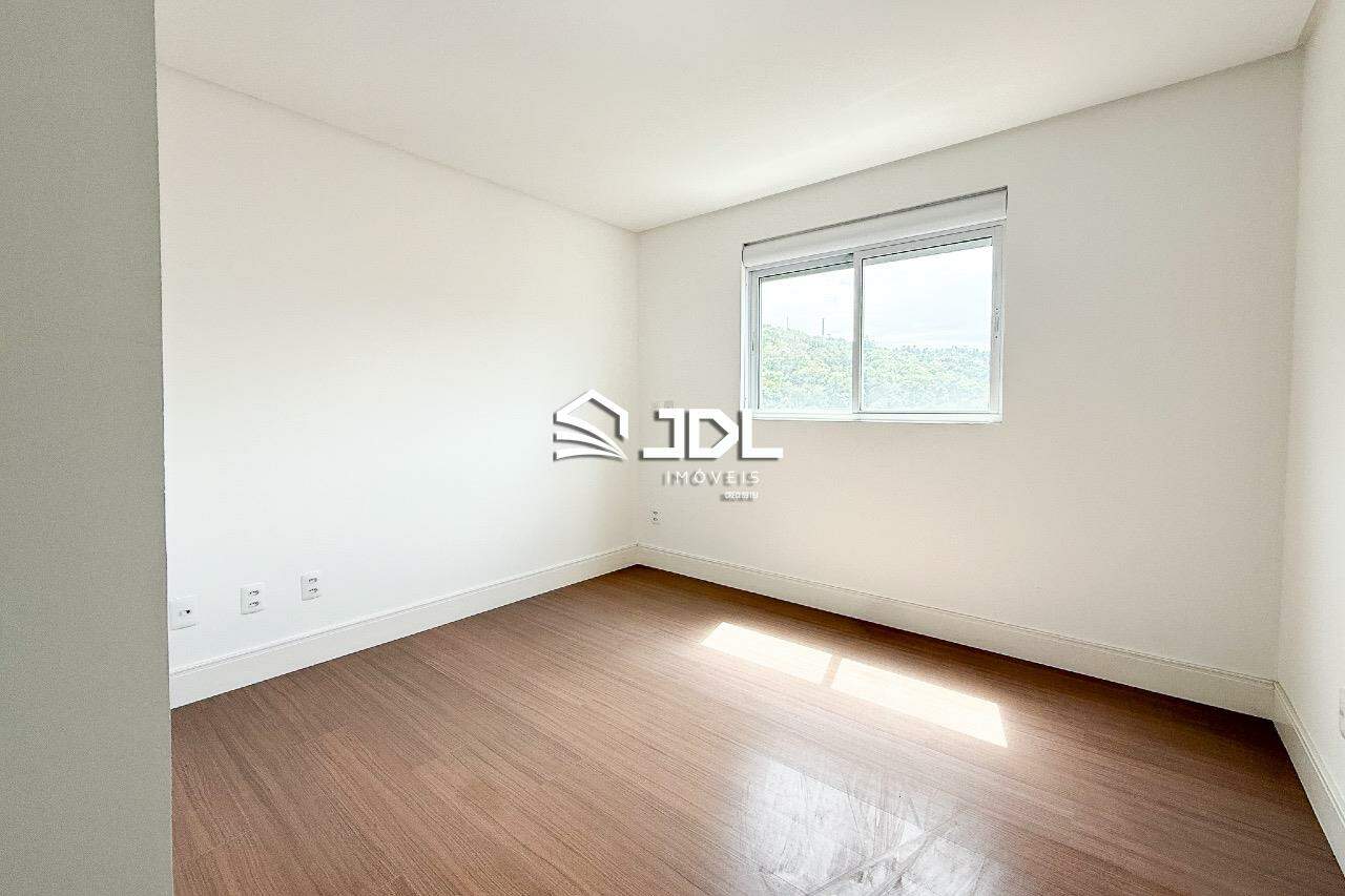 Apartamento à venda no bairro Ponta Aguda: 