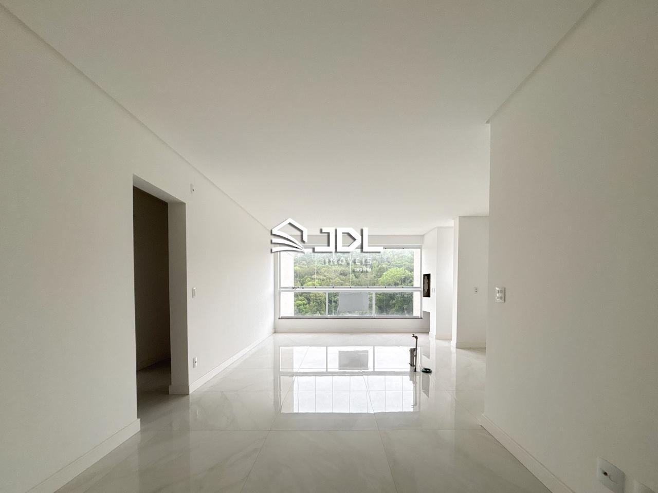 Apartamento à venda no bairro Escola Agrícola: 