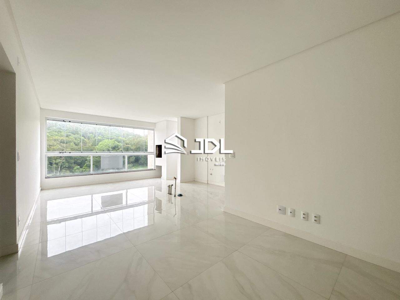 Apartamento à venda no bairro Escola Agrícola: 