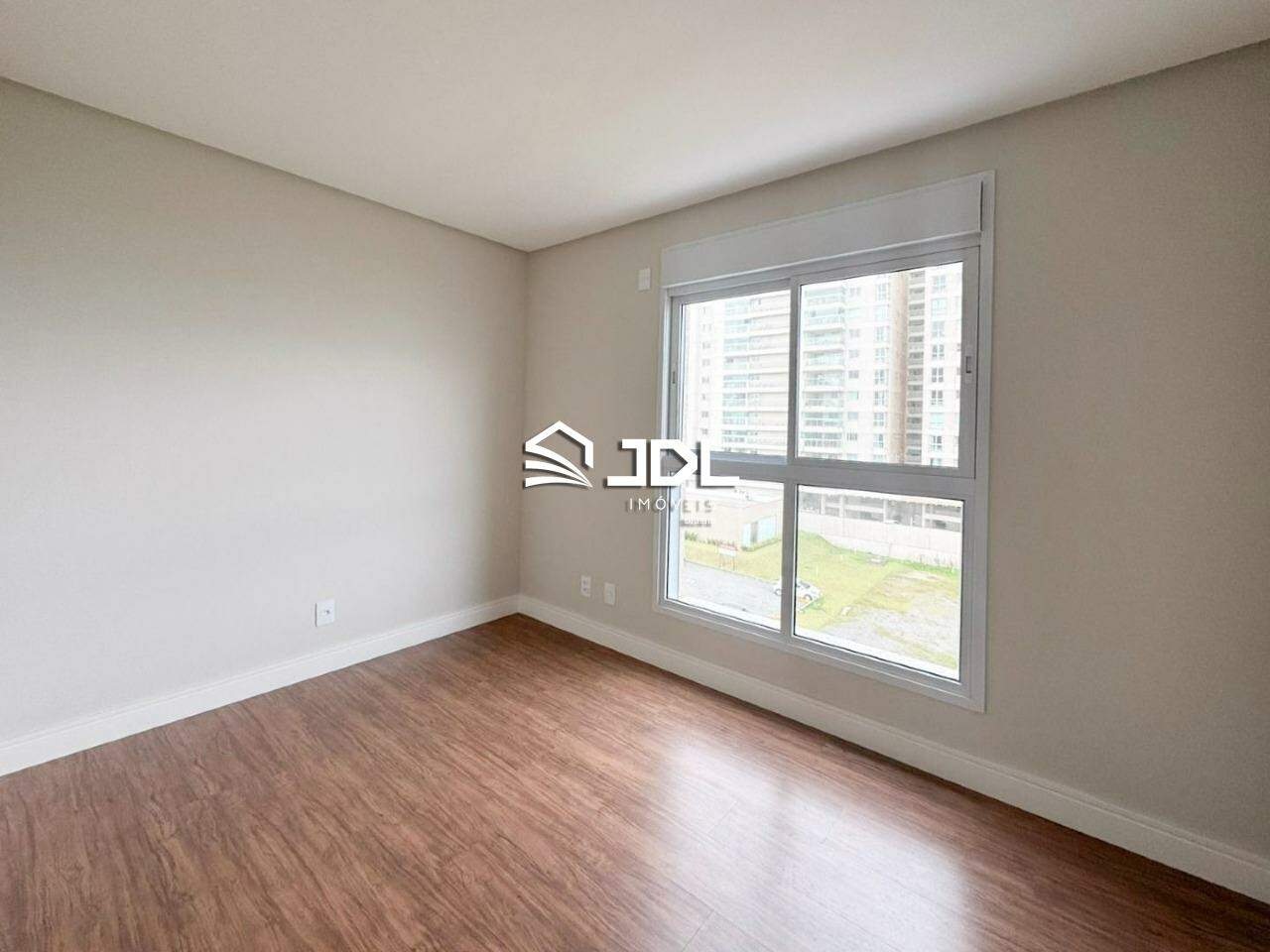 Apartamento à venda no bairro Centro: 