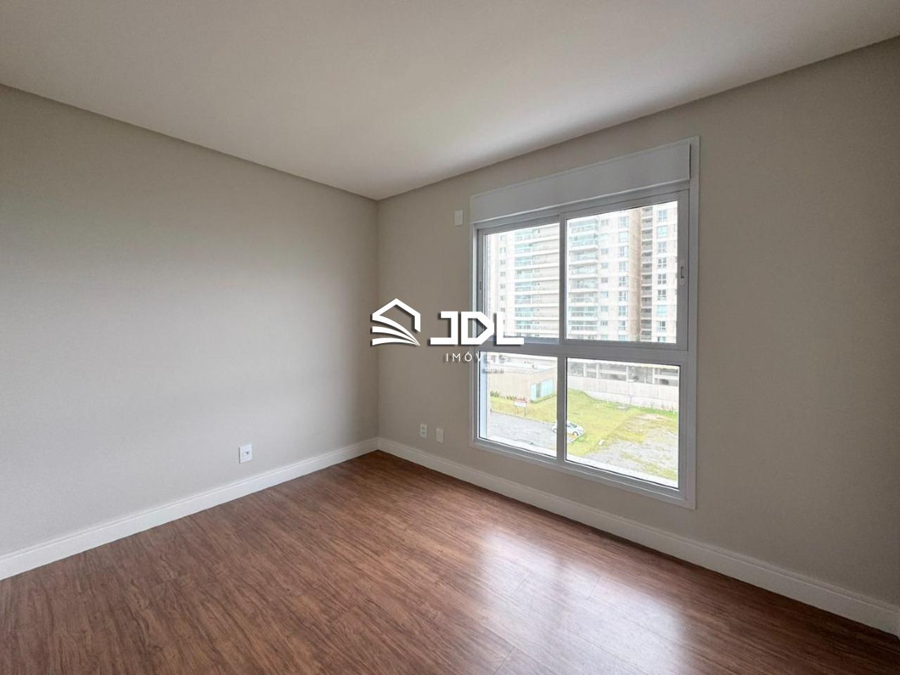 Apartamento à venda no bairro Centro: 