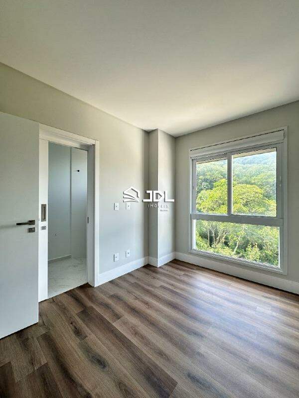 Apartamento à venda no bairro Centro: 