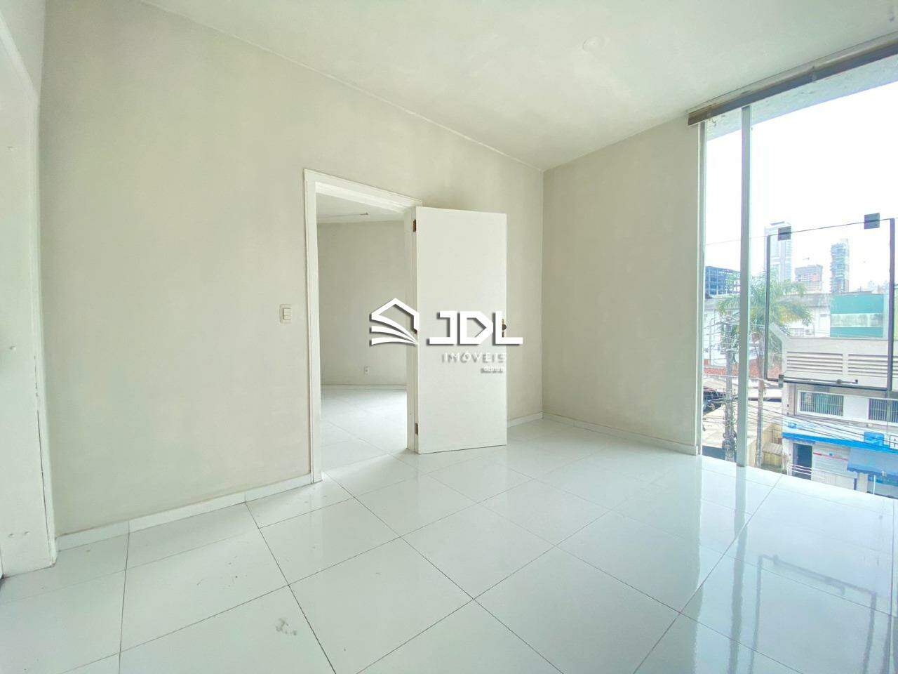 Sala à venda no bairro Centro: 