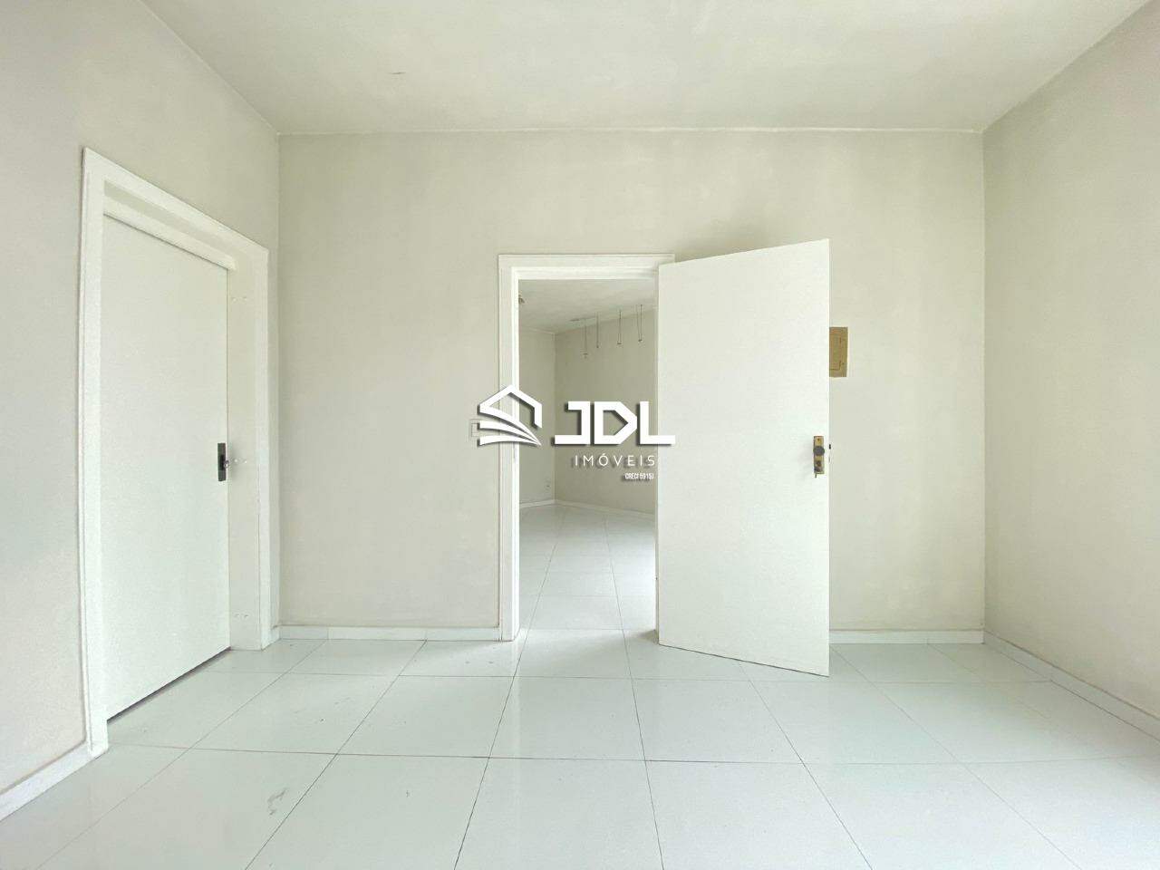 Sala à venda no bairro Centro: 