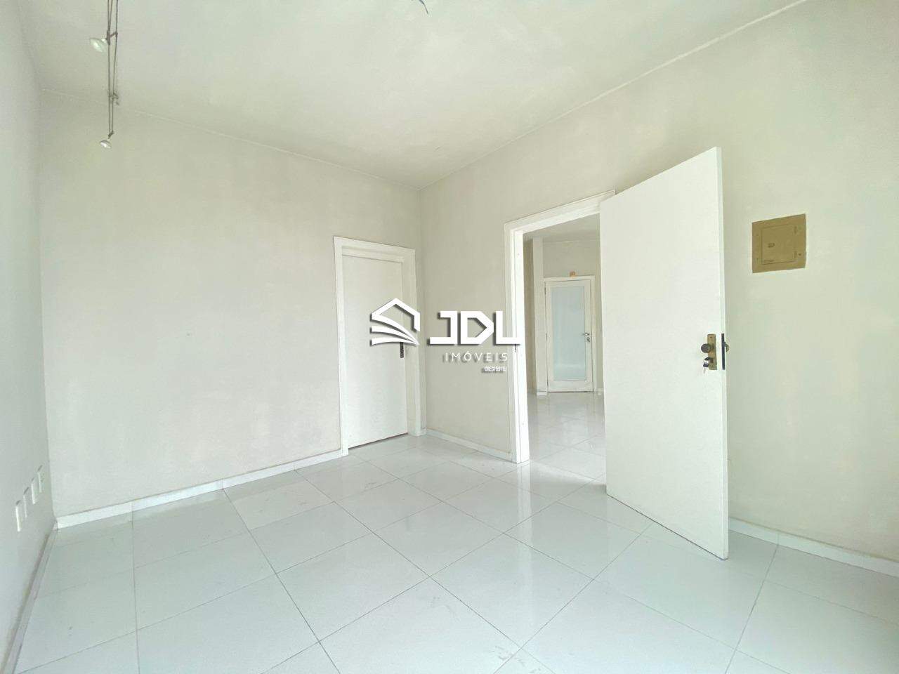 Sala à venda no bairro Centro: 