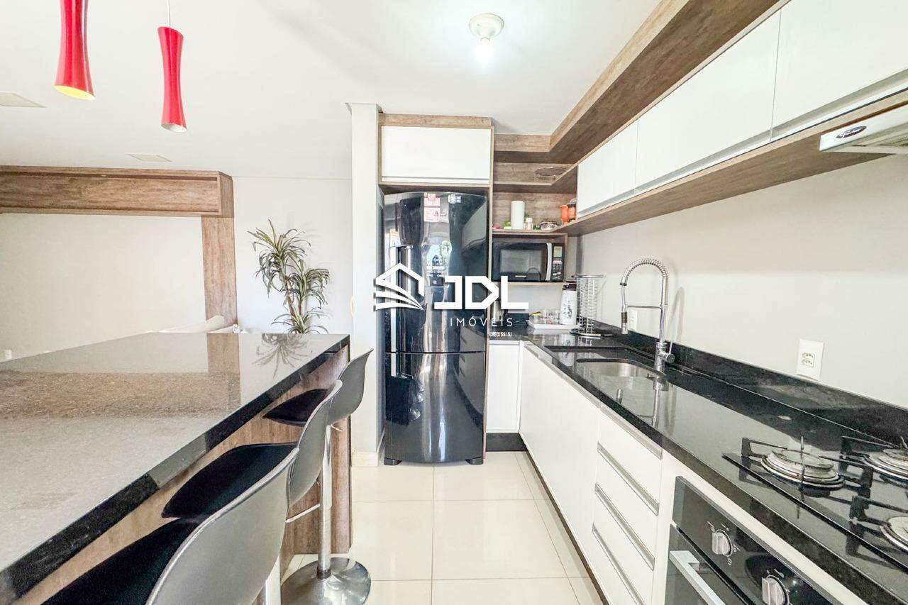 Apartamento à venda no bairro Victor Konder: 