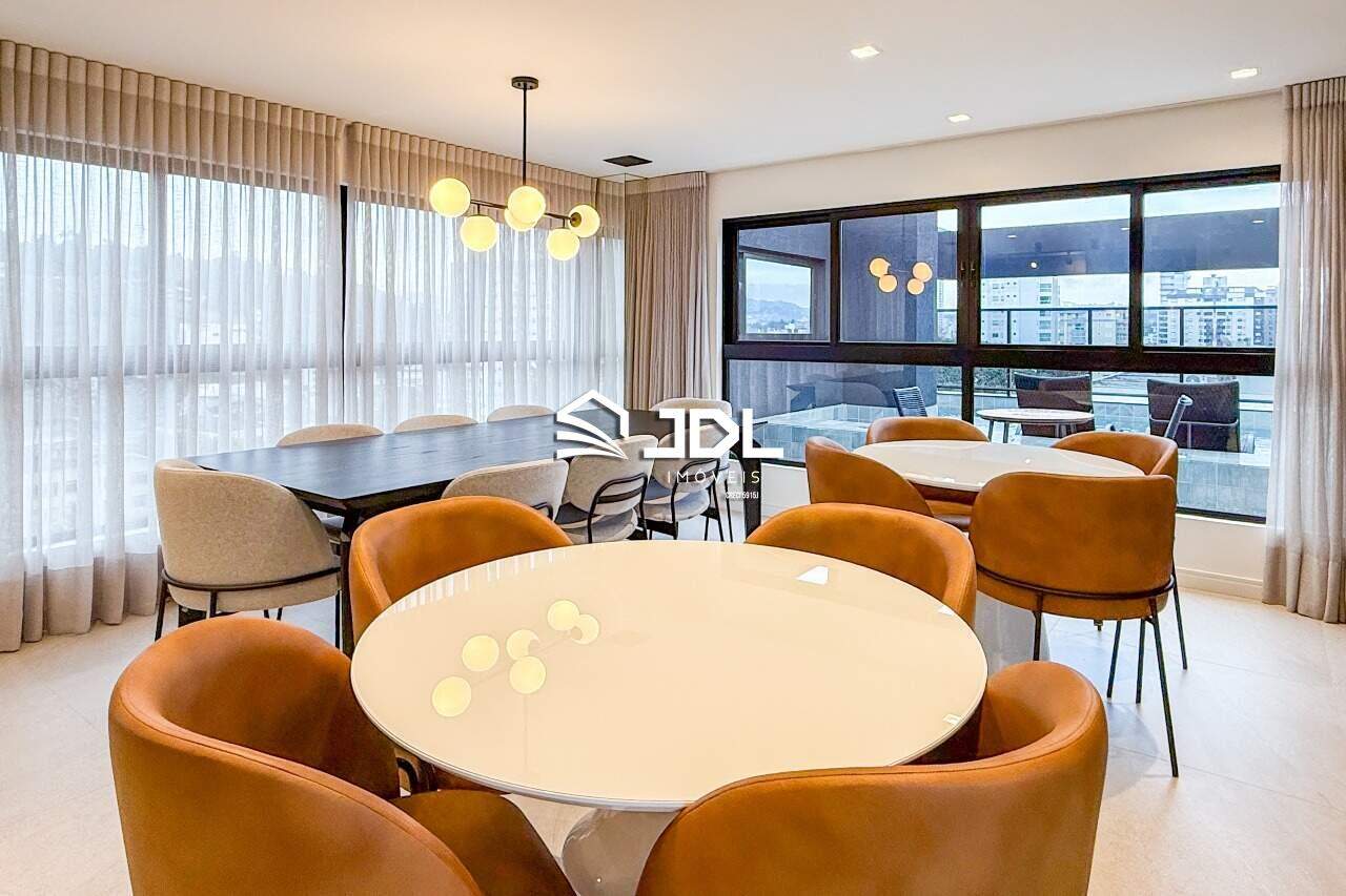 Apartamento à venda no bairro Centro: 