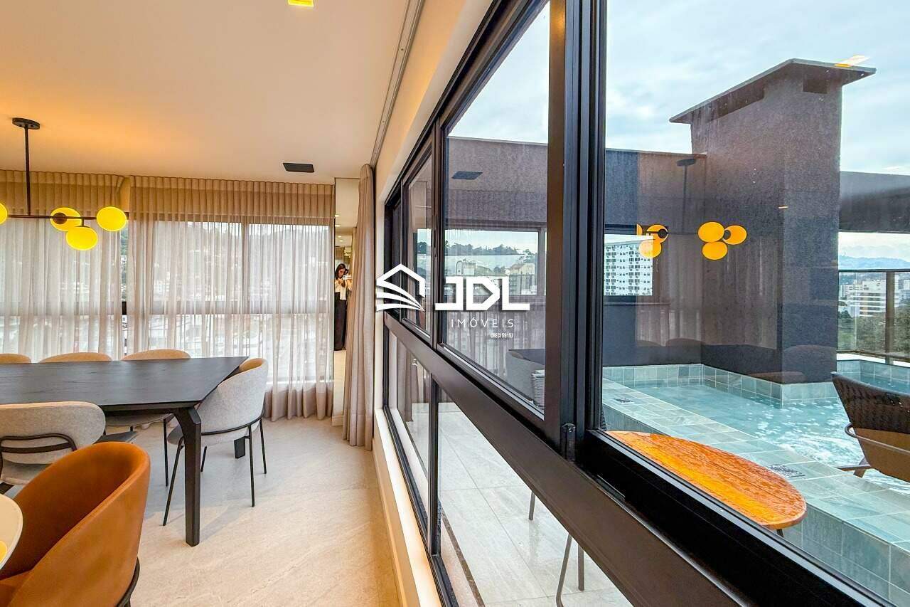 Apartamento à venda no bairro Centro: 