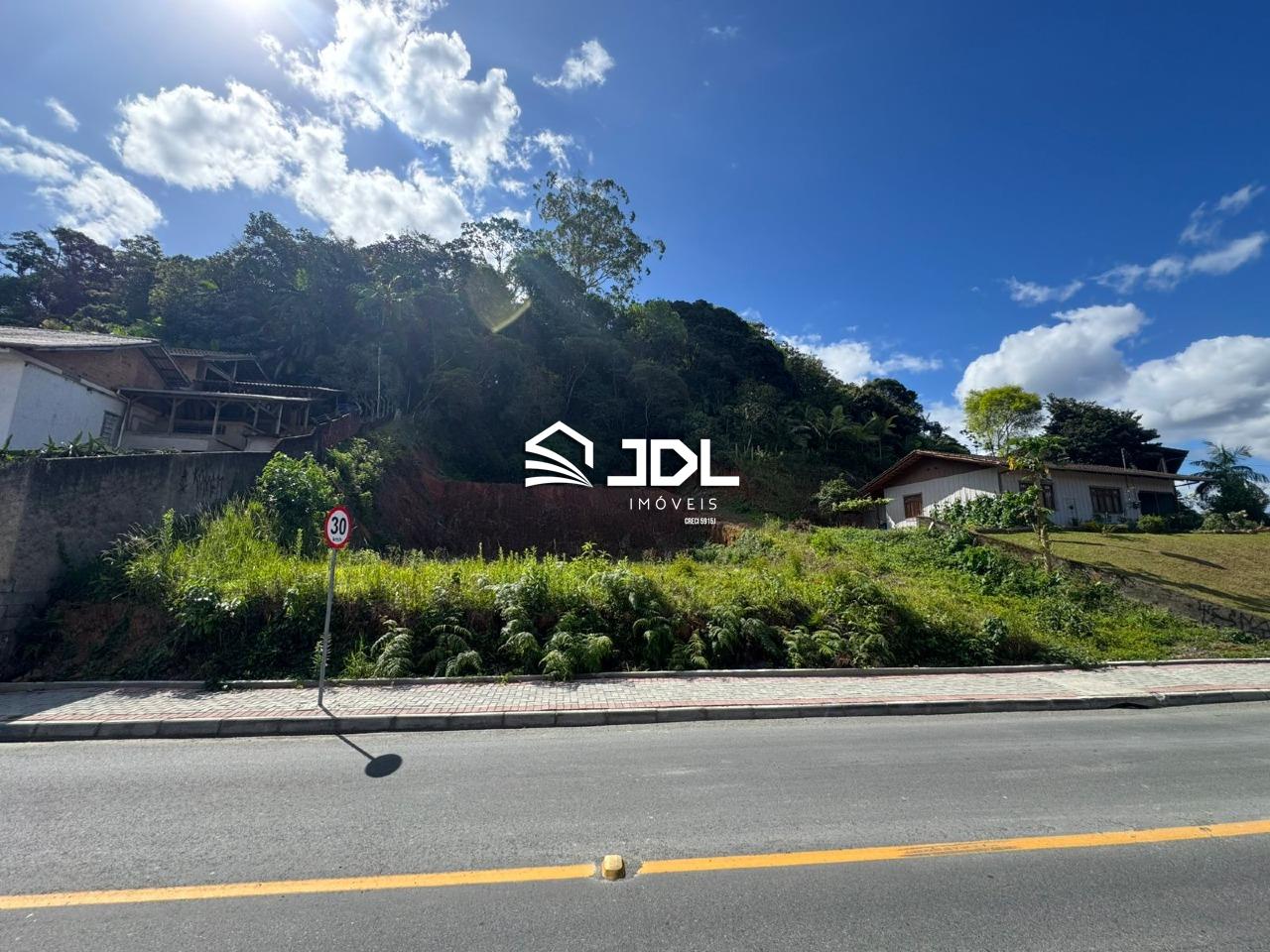 Terreno à venda no bairro Itoupava Central: 