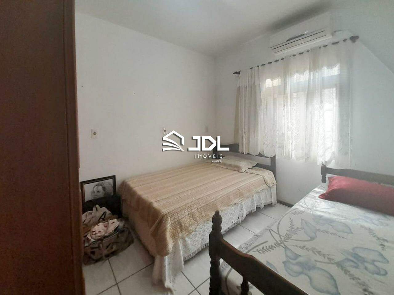 Casa à venda no bairro Centro: 