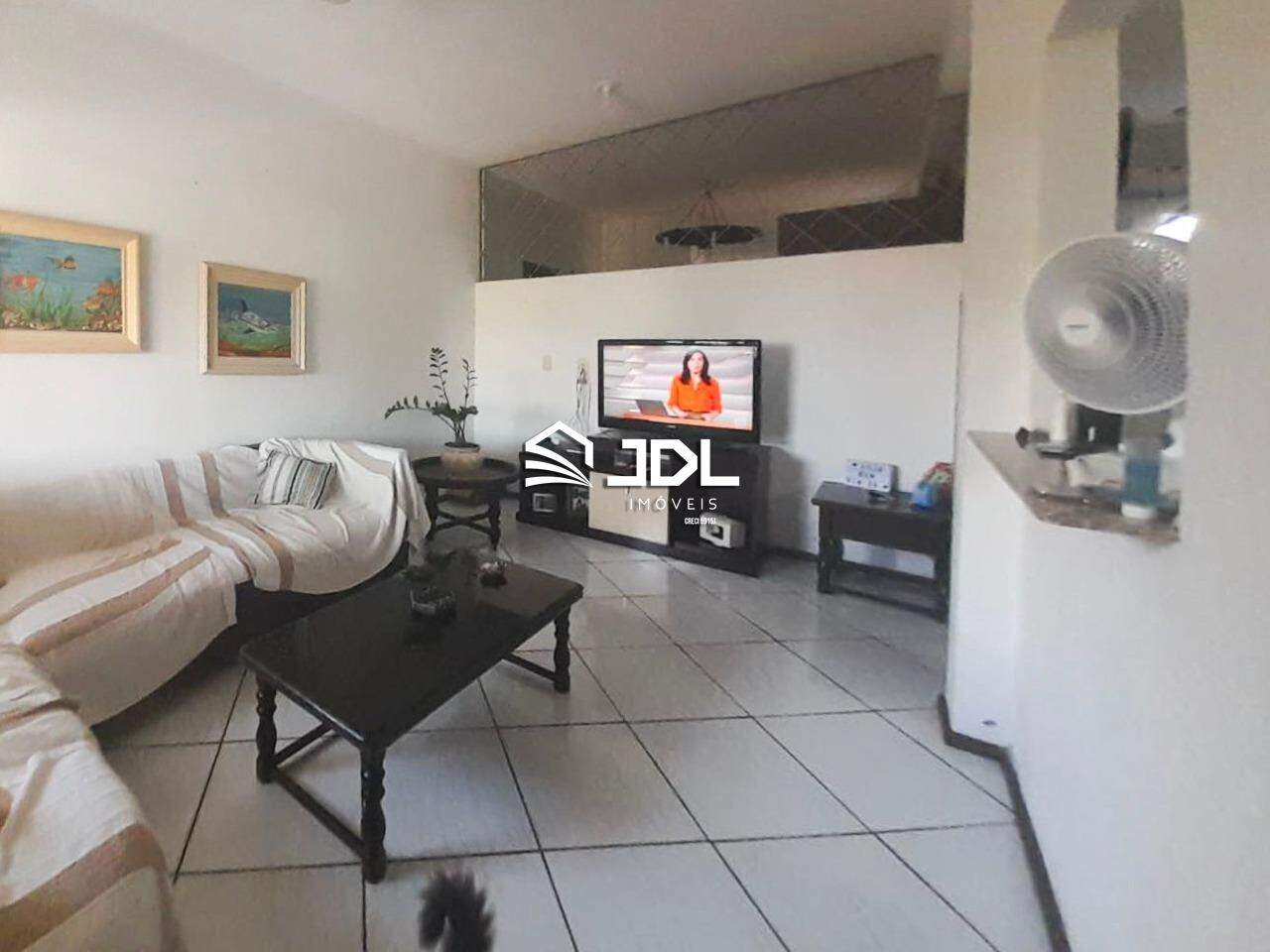 Casa à venda no bairro Centro: 