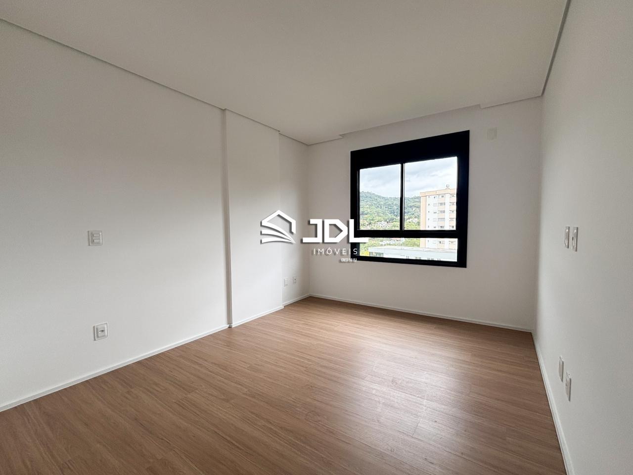 Apartamento à venda no bairro Jardim Blumenau: 