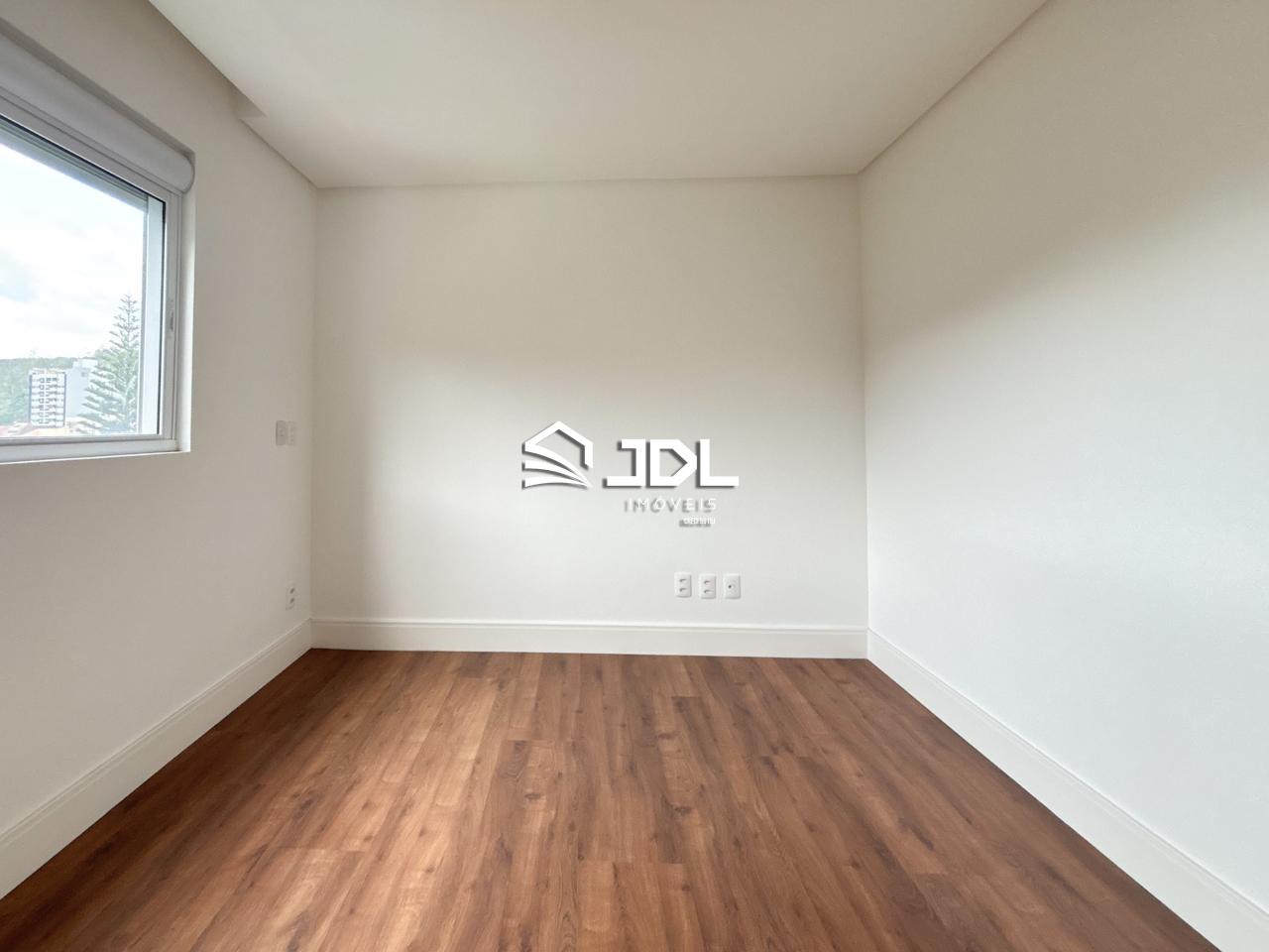 Apartamento à venda no bairro Ponta Aguda: 