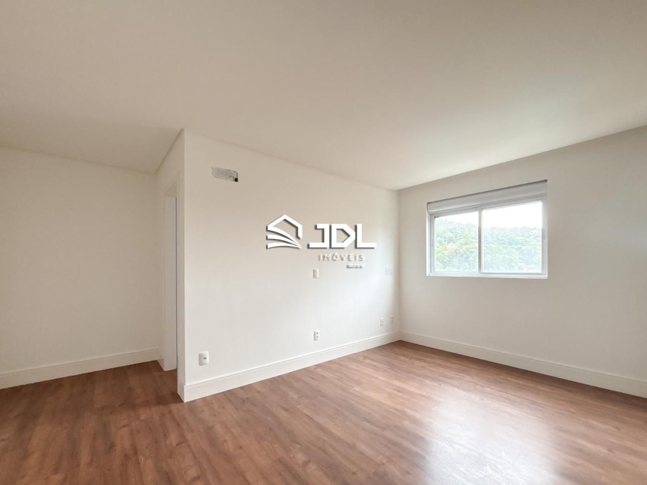 Apartamento à venda no bairro Ponta Aguda: 