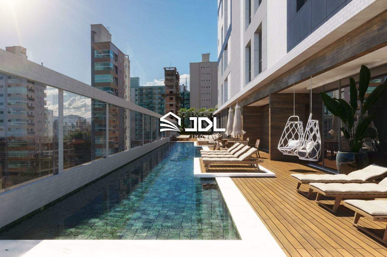 Apartamento à venda no bairro Meia Praia: 