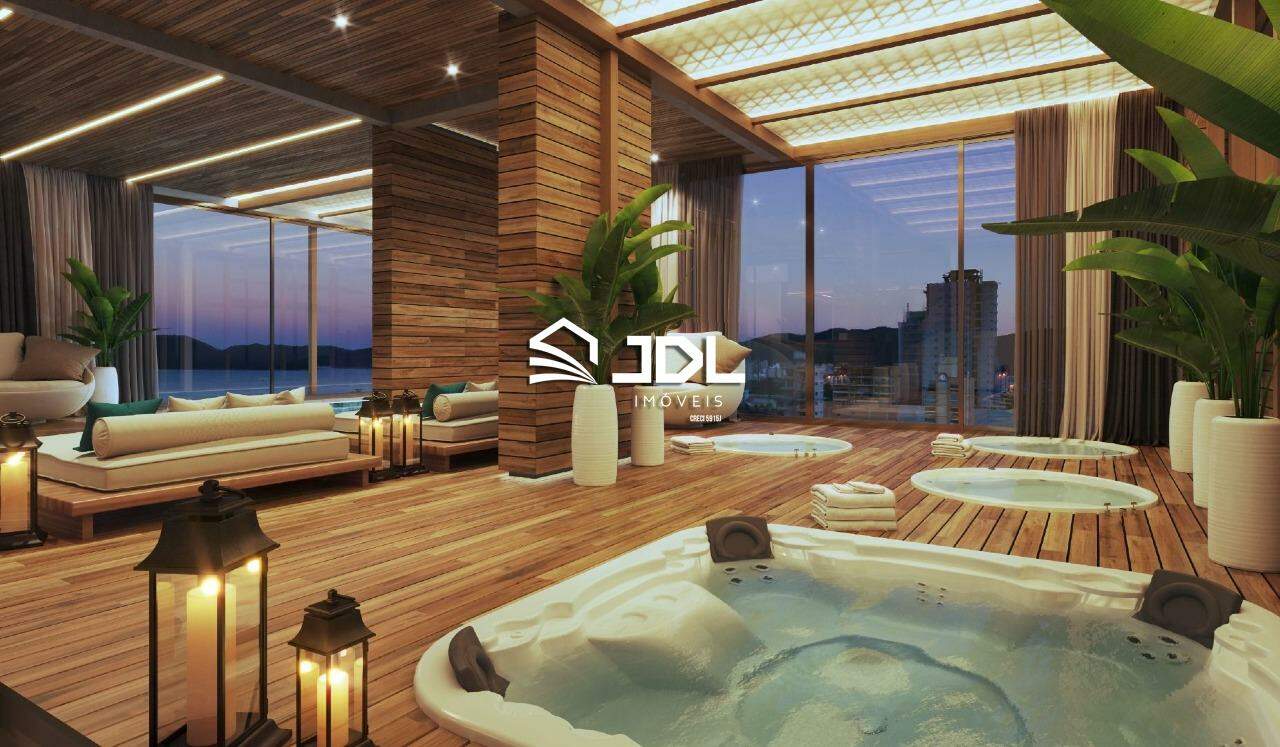 Apartamento à venda no bairro Meia Praia: 