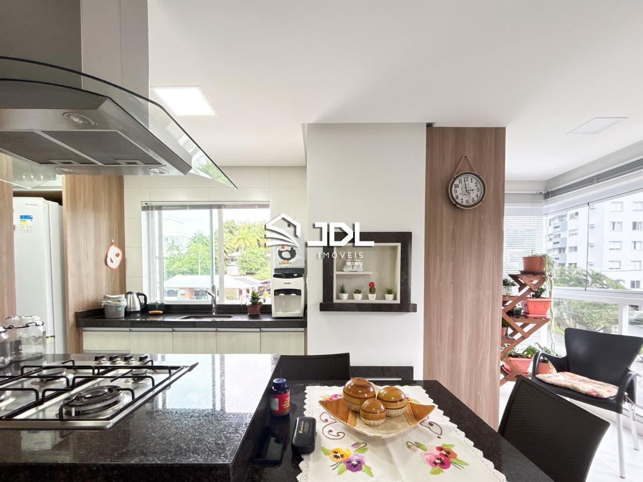 Apartamento à venda no bairro Vila Nova: 