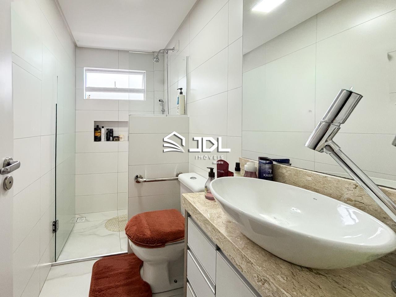 Apartamento à venda no bairro Vila Nova: 