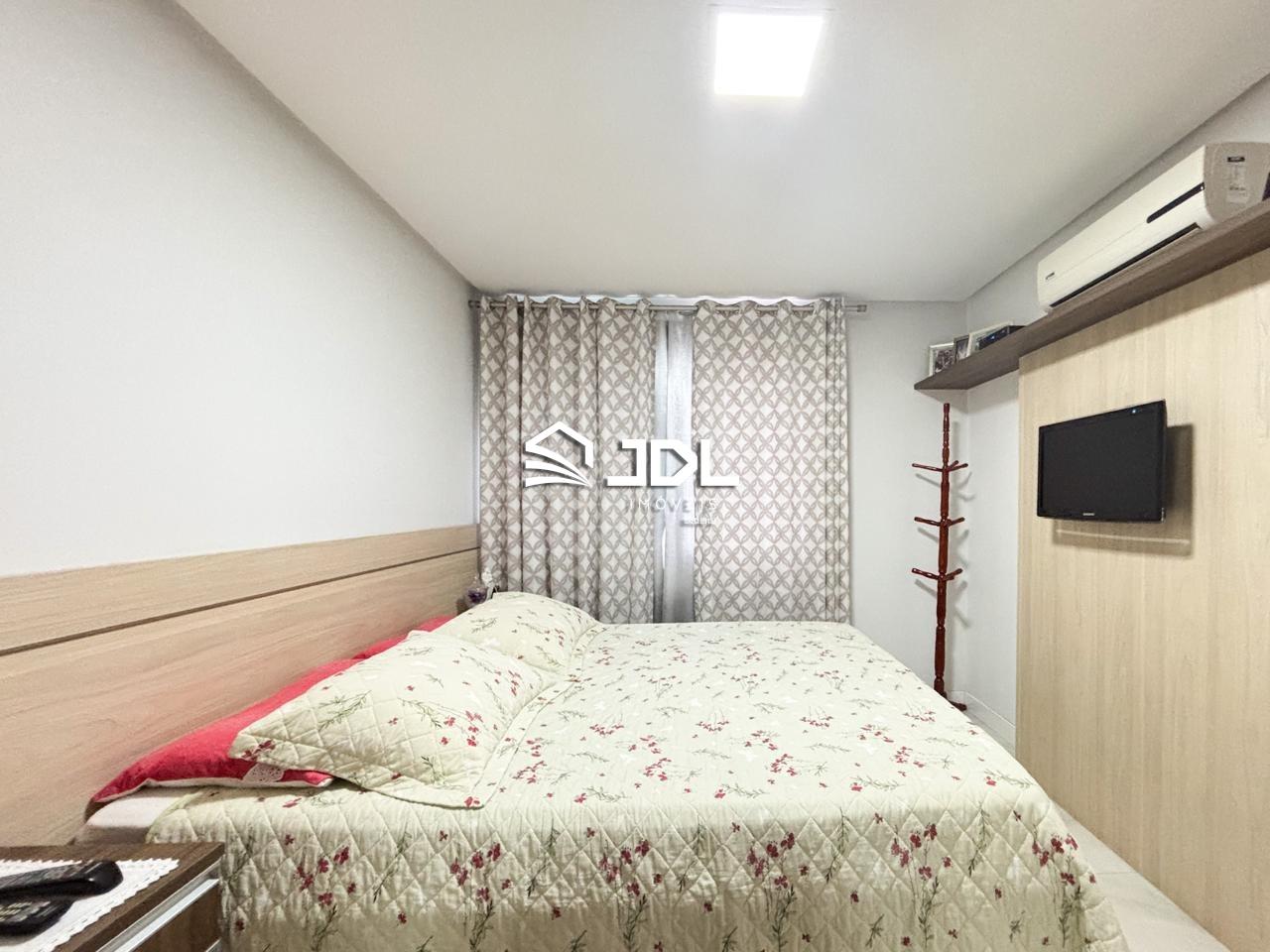 Apartamento à venda no bairro Vila Nova: 