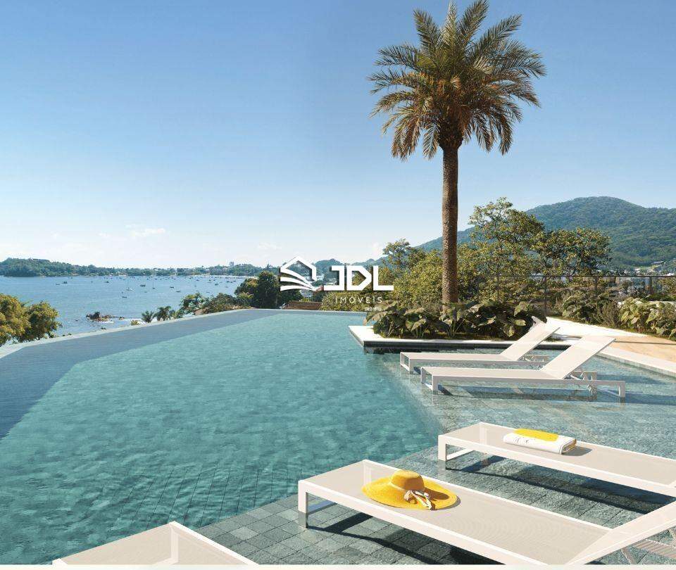 Apartamento à venda no bairro Armação: 