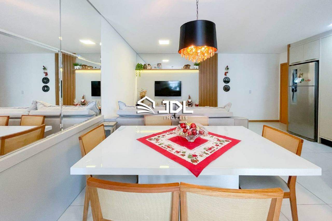 Apartamento à venda no bairro Centro: 