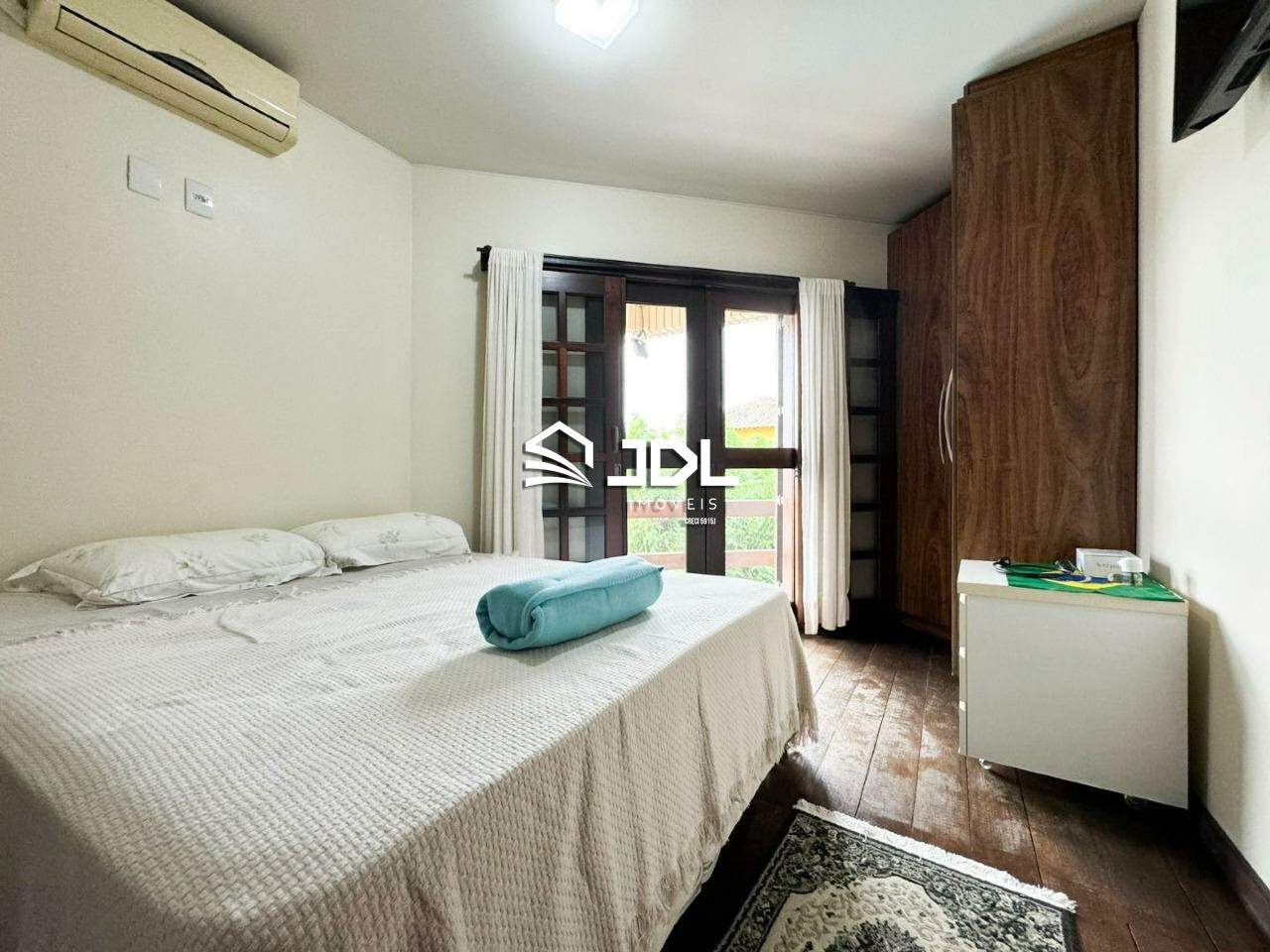 Casa à venda no bairro Armação: 