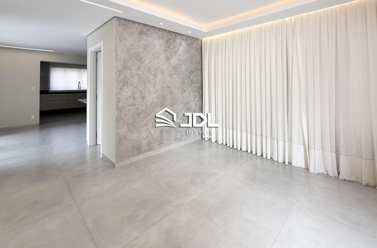 Casa à venda no bairro Garcia: 