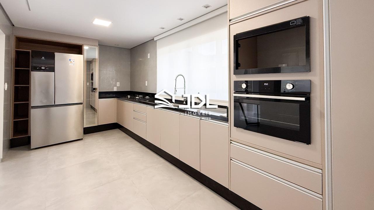 Casa à venda no bairro Garcia: 