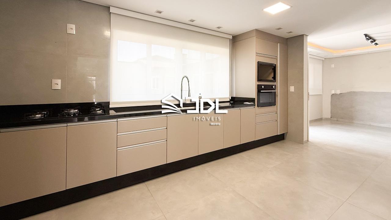 Casa à venda no bairro Garcia: 