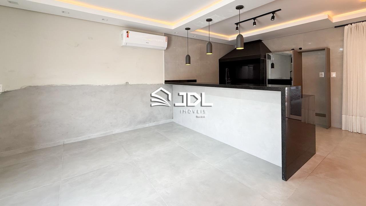 Casa à venda no bairro Garcia: 