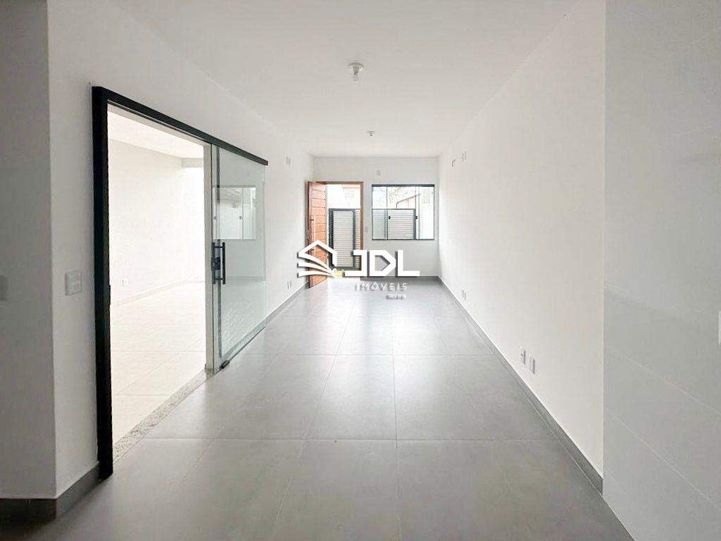 Casa à venda no bairro Armação: 