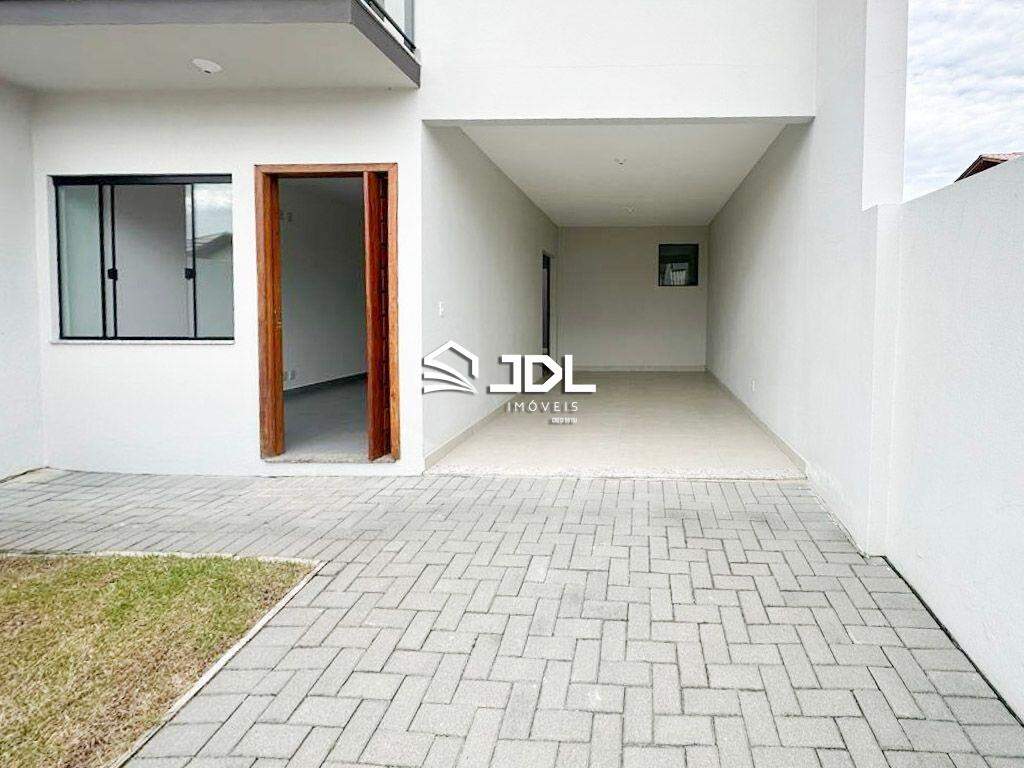 Casa à venda no bairro Armação: 