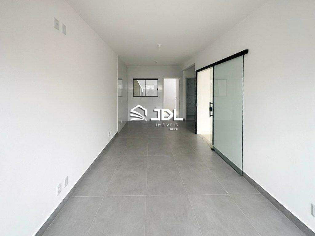 Casa à venda no bairro Armação: 