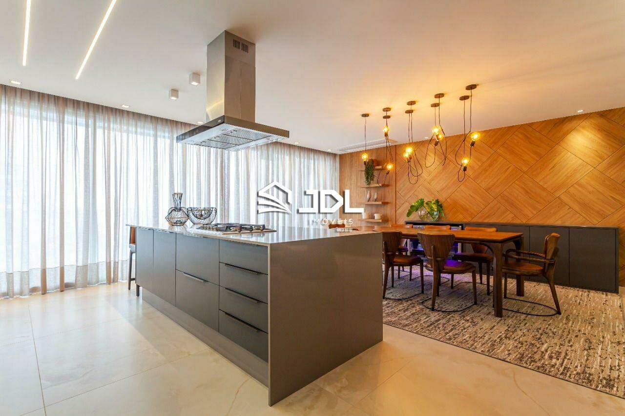 Apartamento à venda no bairro Praia Brava: 