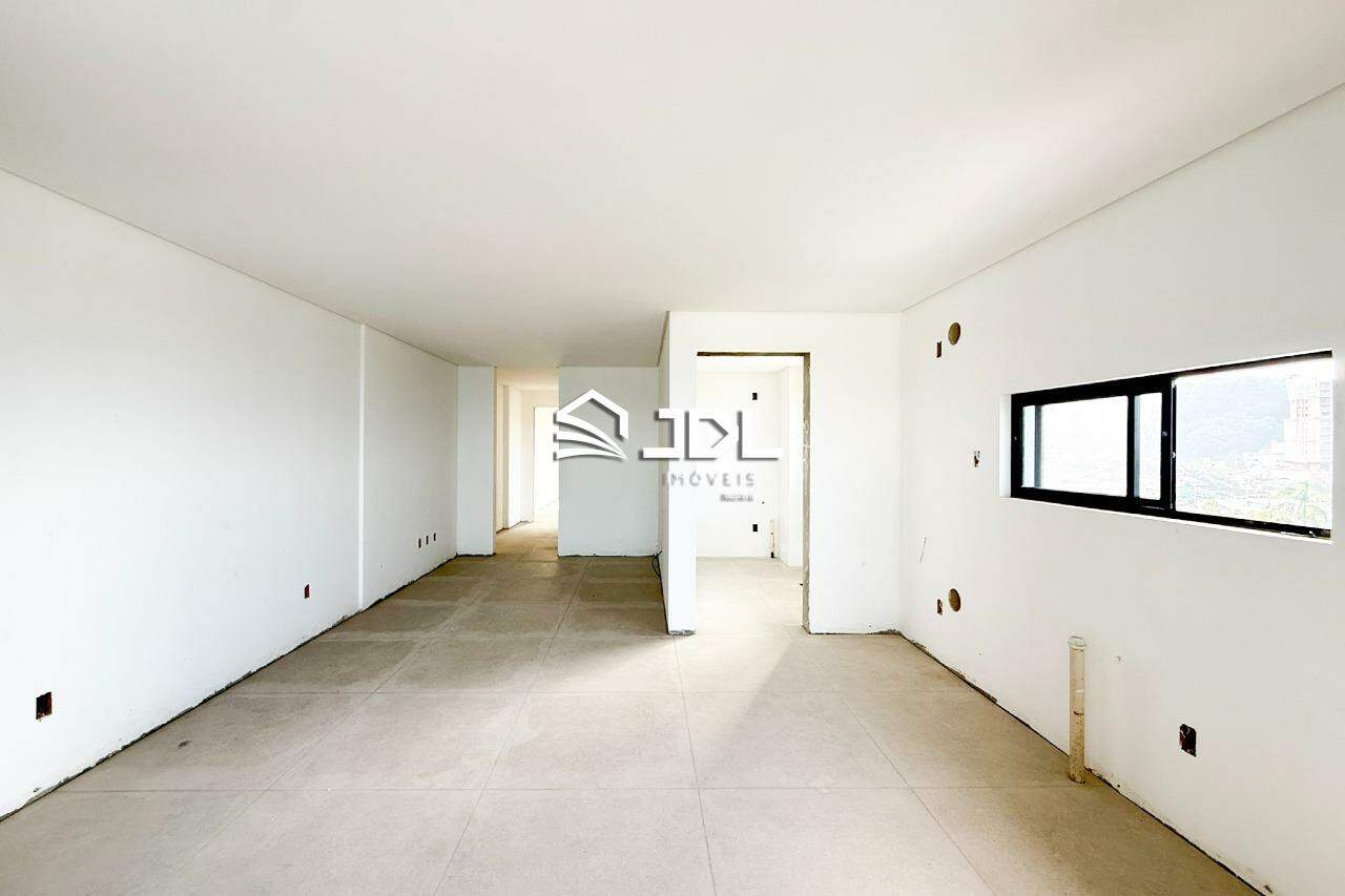 Apartamento à venda no bairro Centro: 