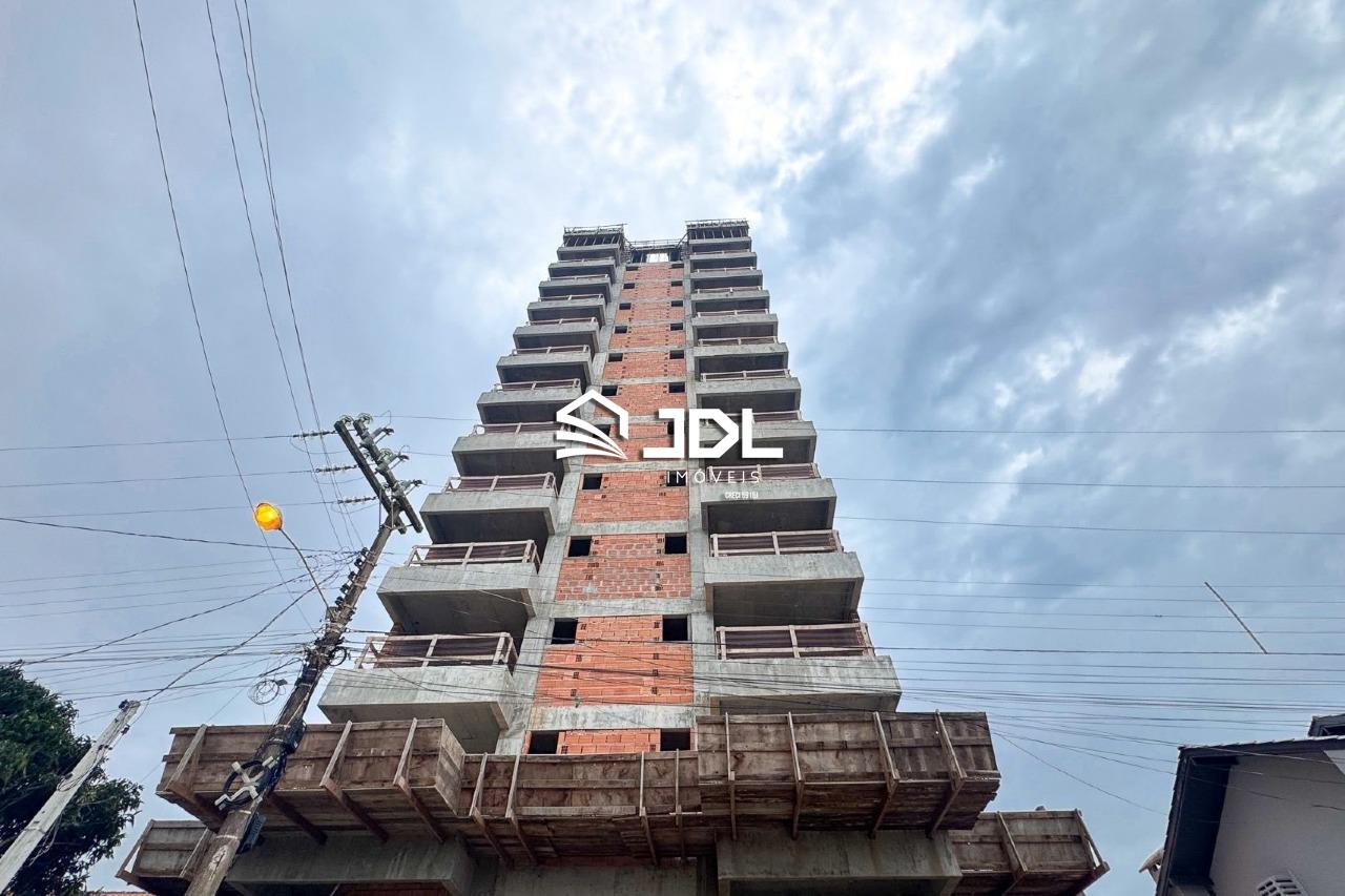 Apartamento à venda no bairro Centro: 