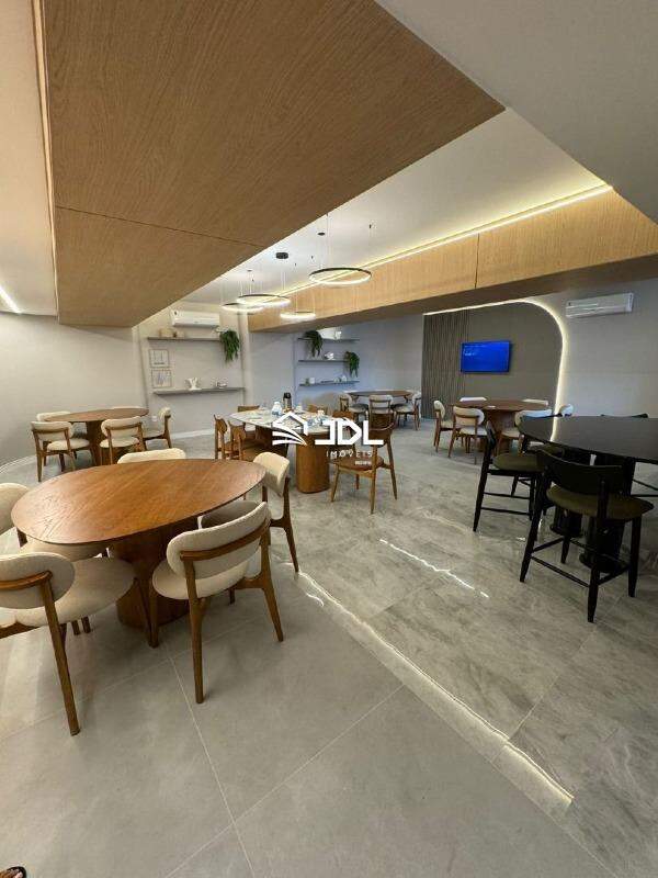 Apartamento à venda no bairro Perequê: 